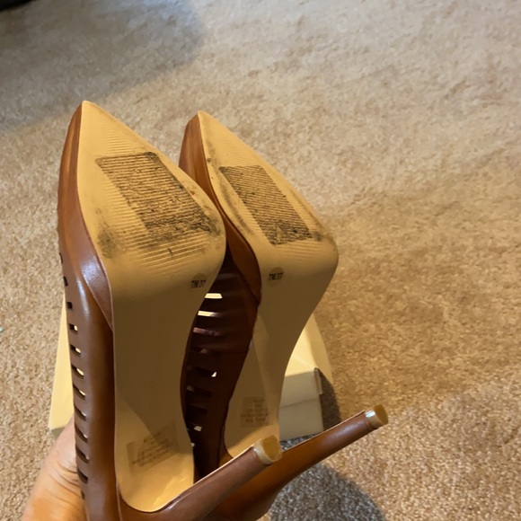 Shoes - Picture 3 of 3